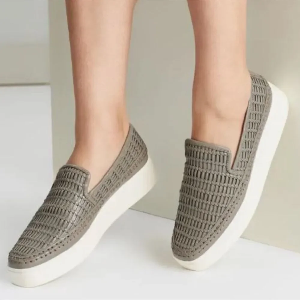 Vince Stafford Woven Slip-On Sneaker Size 8.5 Grey Taupe Leather Shoes